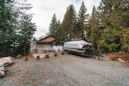 6960 Rockwell Drive, Harrison Hot Springs, BC, Harrison Hot Springs — Single Family Residence for sale