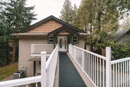 6960 Rockwell Drive, Harrison Hot Springs, BC, Harrison Hot Springs — Single Family Residence for sale
