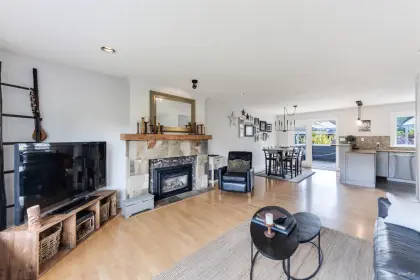 40363 Garibaldi Way, Squamish, BC, Squamish — Single Family Residence for sale