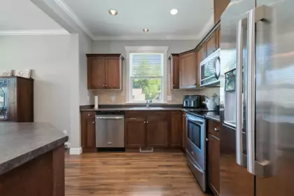 Kitchen Island Photo of 27 46791 Hudson Road, Chilliwack, BC
