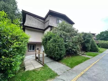 1 319 Highland Way, Port Moody, BC, Port Moody — Townhouse for sale