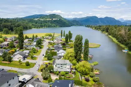 8408 Benbow Street, Mission, BC, Mission — Single Family Residence for sale