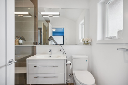 Hallway Photo of 18 9055 Dayton Avenue, Richmond, BC