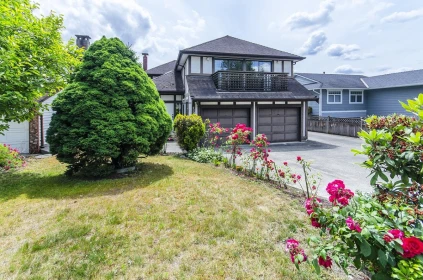 718 Foster Avenue, Coquitlam, BC, Coquitlam — Single Family Residence for sale