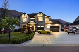 MLS R3026454