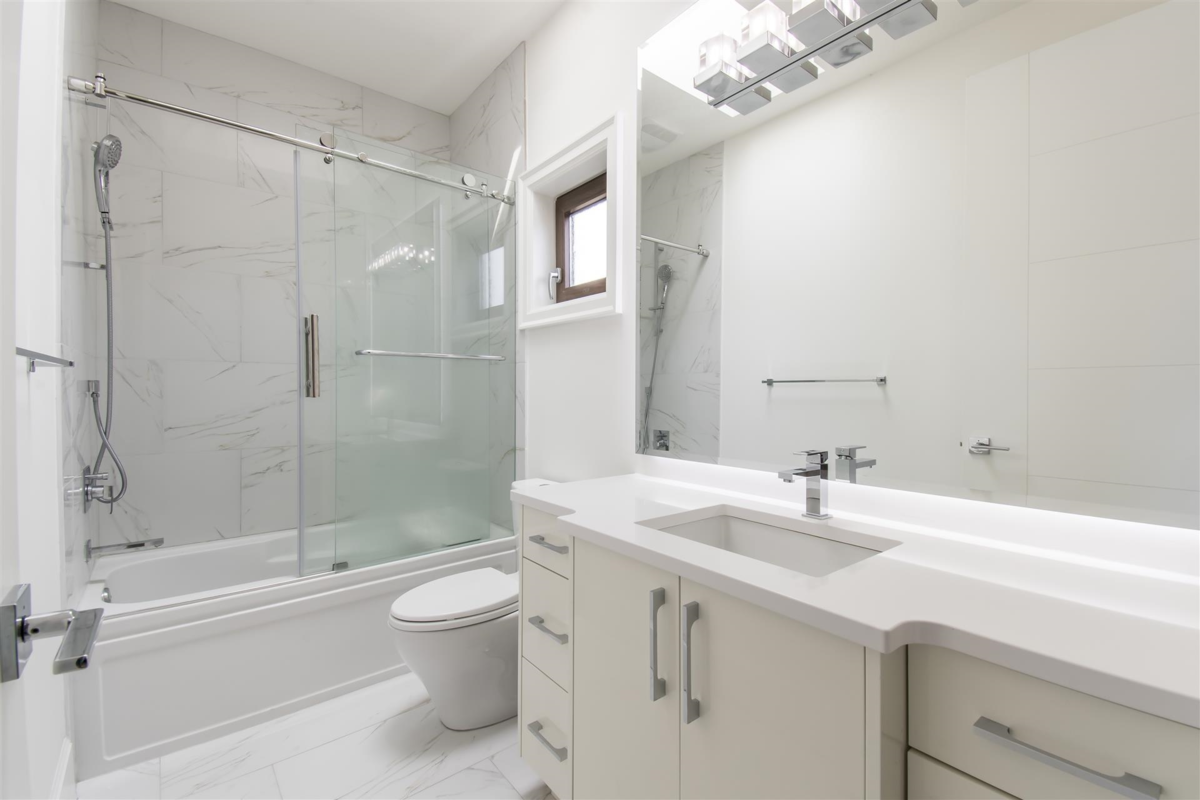 Hallway Photo of 6251 Woodwards Road, Richmond, BC