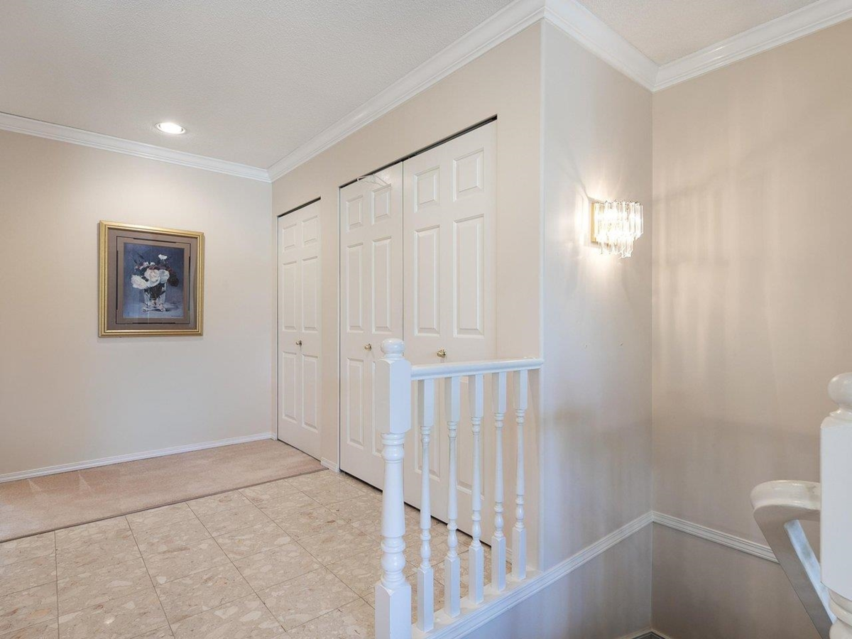 Family Room Photo of 190 20391 96 Avenue, Langley, BC