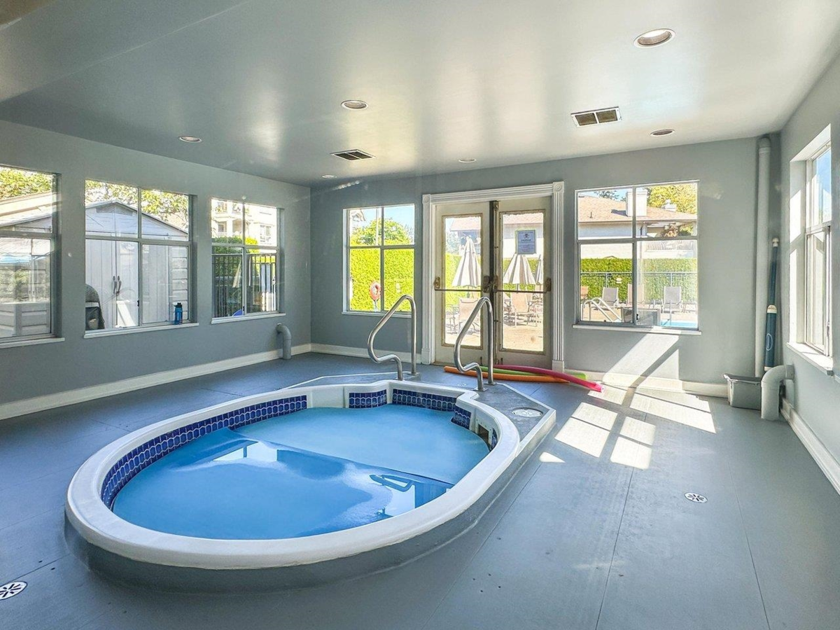 Front Yard Photo of 190 20391 96 Avenue, Langley, BC