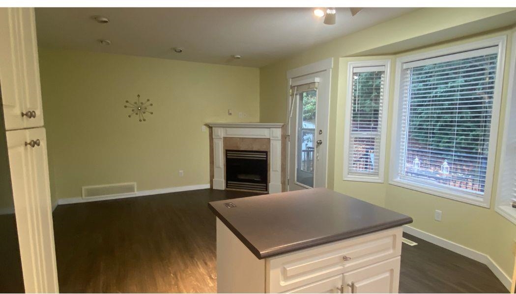 Breakfast Nook Photo of 46690 Sylvan Drive, Chilliwack, BC