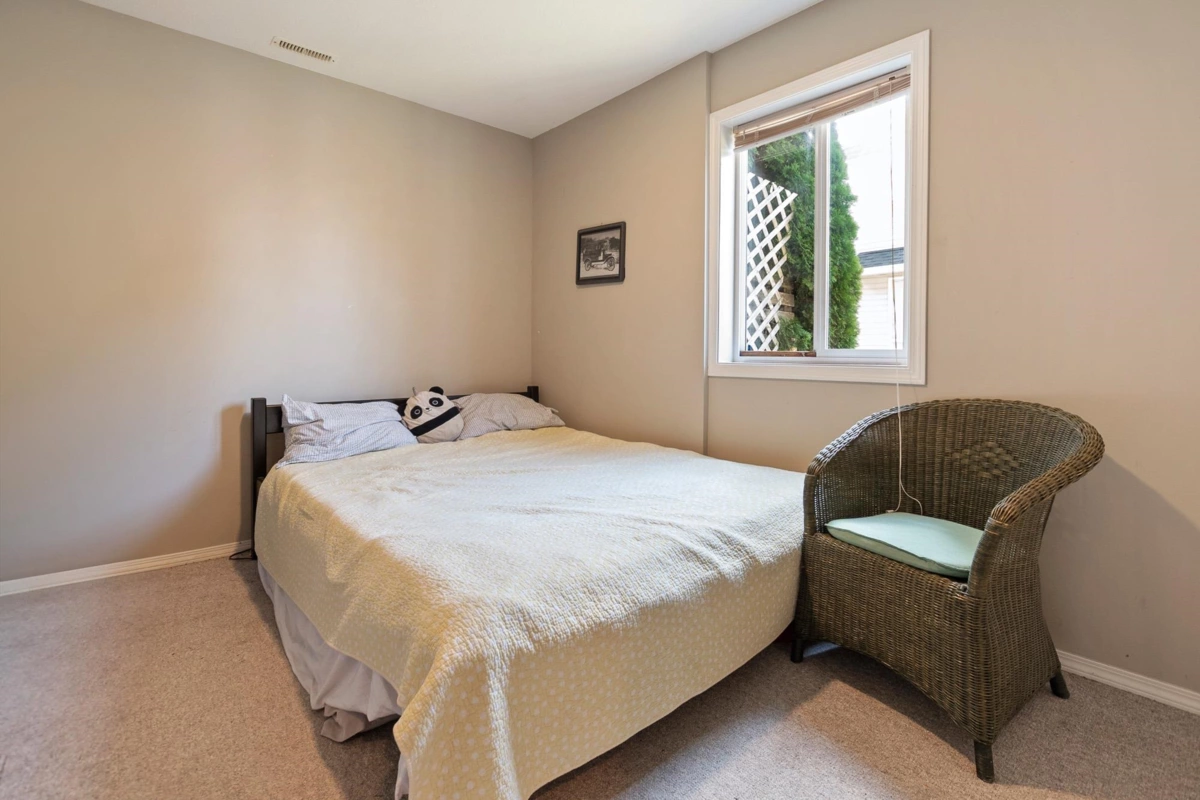 Hallway Photo of 46690 Sylvan Drive, Chilliwack, BC