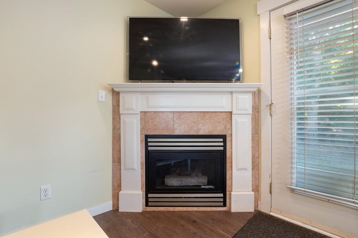 Laundry Room Photo of 46690 Sylvan Drive, Chilliwack, BC