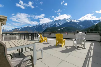 209 7445 Frontier Street, Pemberton, BC, Pemberton — 1 bed apartment/condo for sale