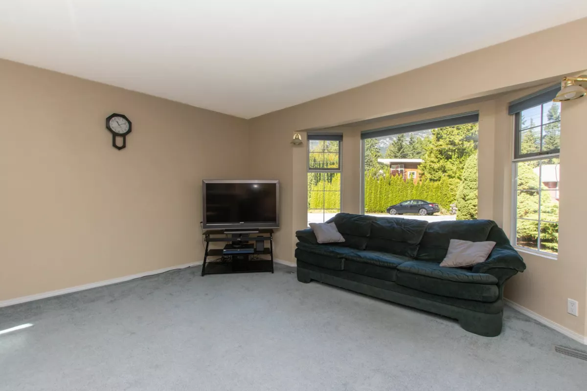 Dining Area Photo of 38258 Northridge Drive, Squamish, BC