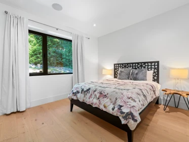 Hot Tub / Spa Photo of 4701 Piccadilly South Road, West Vancouver, BC