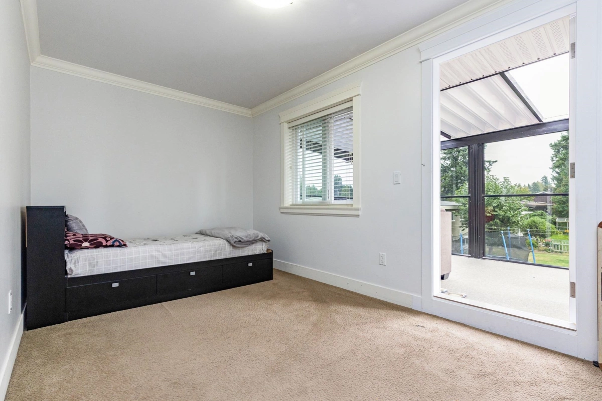 Hallway Photo of 3022 Princess Street, Abbotsford, BC