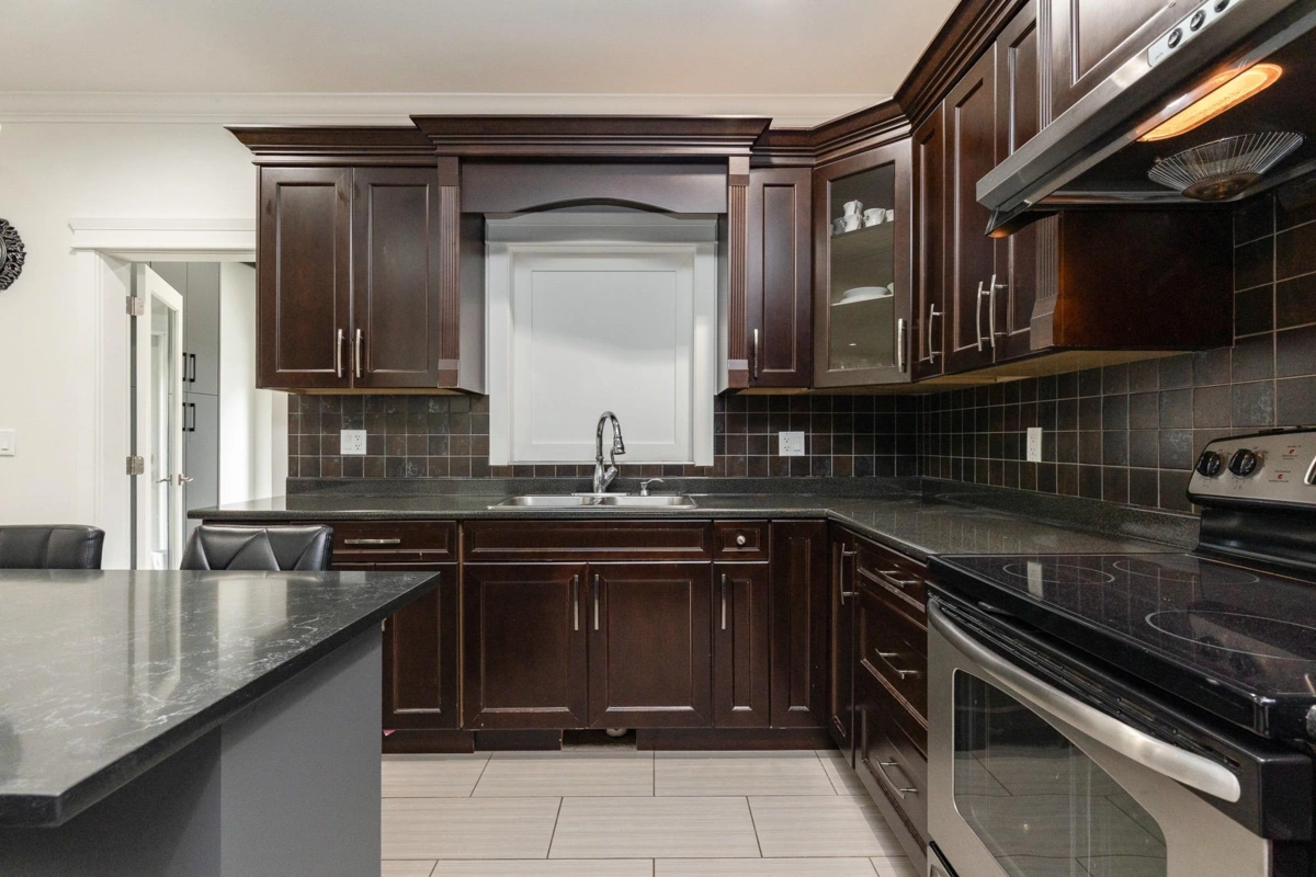 Primary Bathroom Photo of 3022 Princess Street, Abbotsford, BC