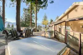 15 Oceanview Road, Lions Bay, BC