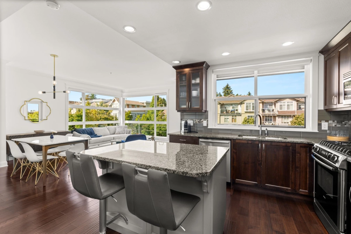 Pantry Photo of 302 15336 17a Avenue, Surrey, BC