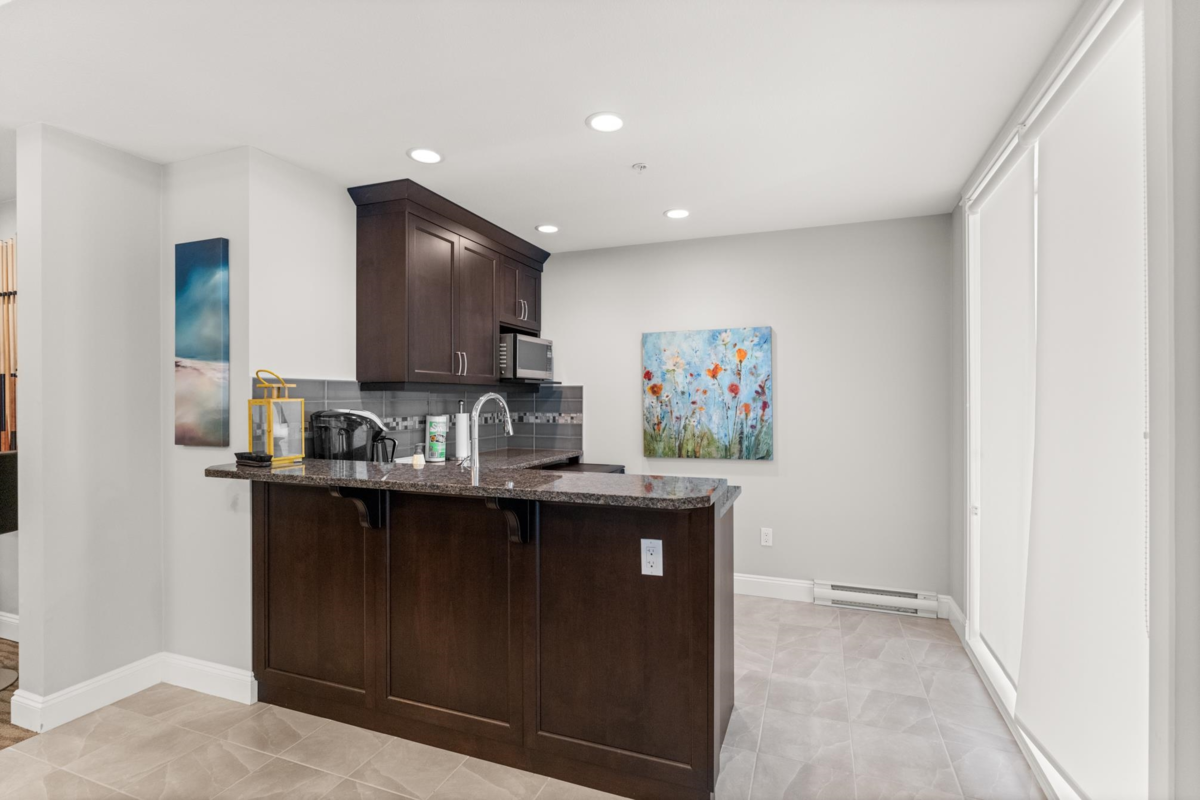 Powder Room Photo of 302 15336 17a Avenue, Surrey, BC