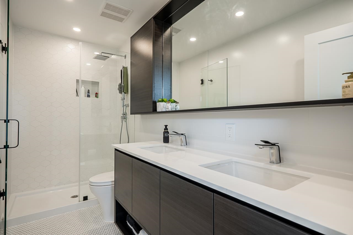 Primary Bedroom Photo of 435 55 Klahanie Drive, Port Moody, BC