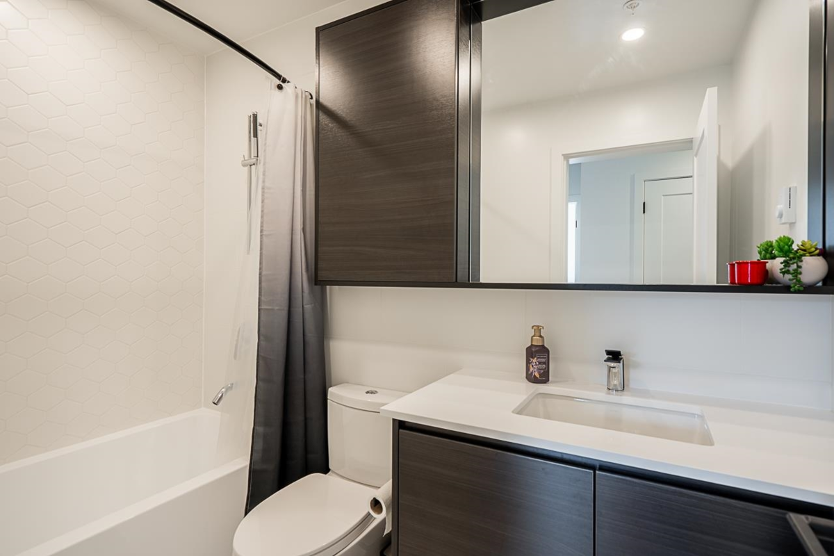 Walk-In Closet Photo of 435 55 Klahanie Drive, Port Moody, BC