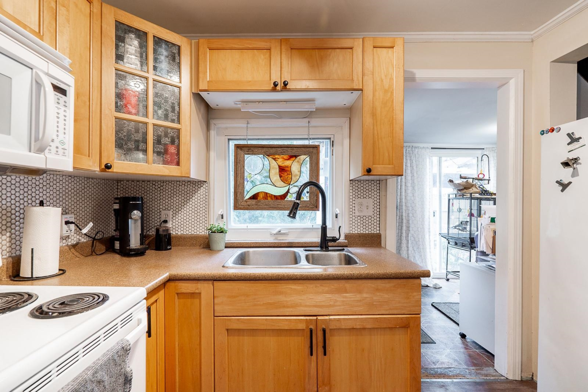 Bedroom 4 Photo of 338 Balsam Street, Cultus Lake, BC