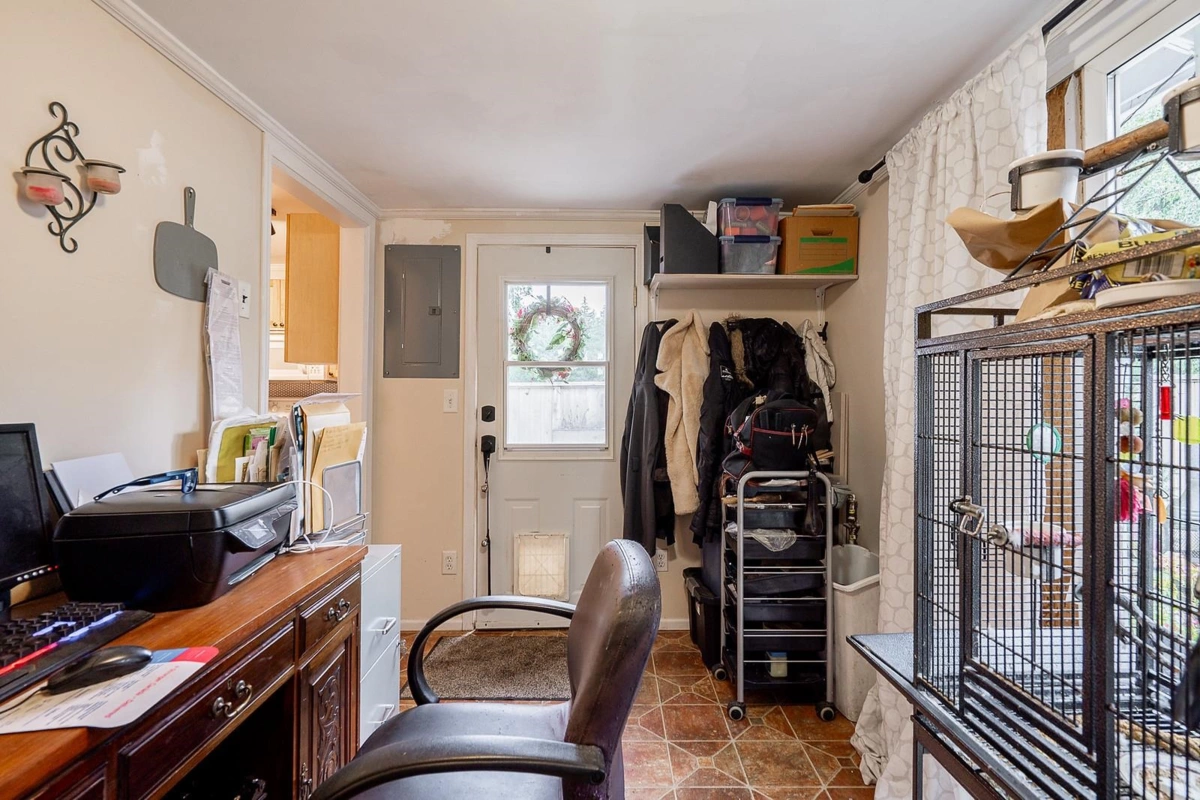Breakfast Nook Photo of 338 Balsam Street, Cultus Lake, BC