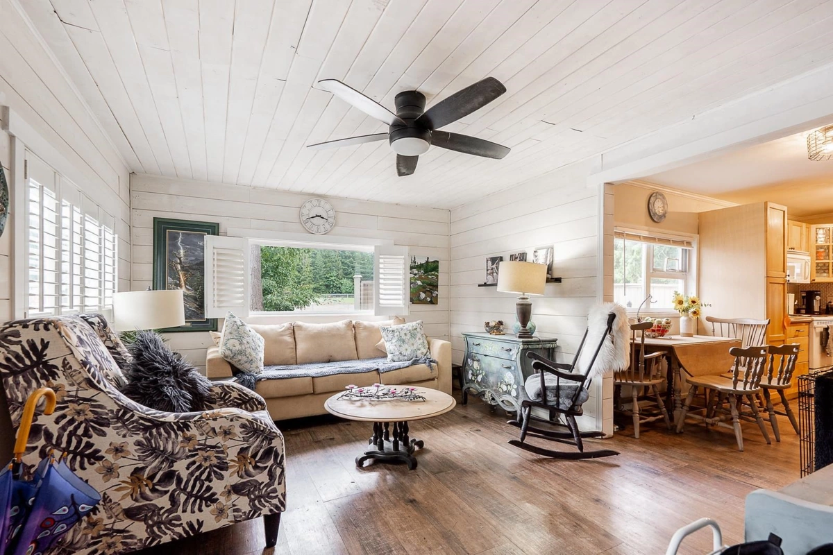 Dining Area Photo of 338 Balsam Street, Cultus Lake, BC