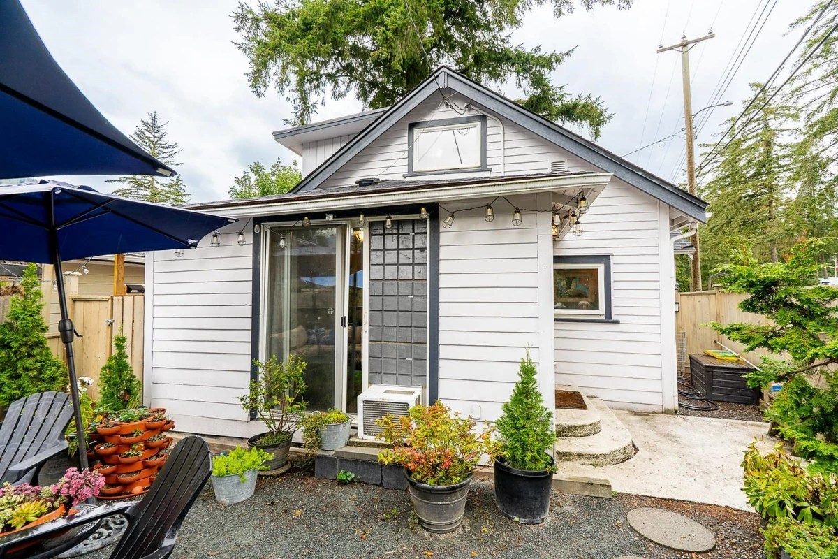 Hot Tub / Spa Photo of 338 Balsam Street, Cultus Lake, BC