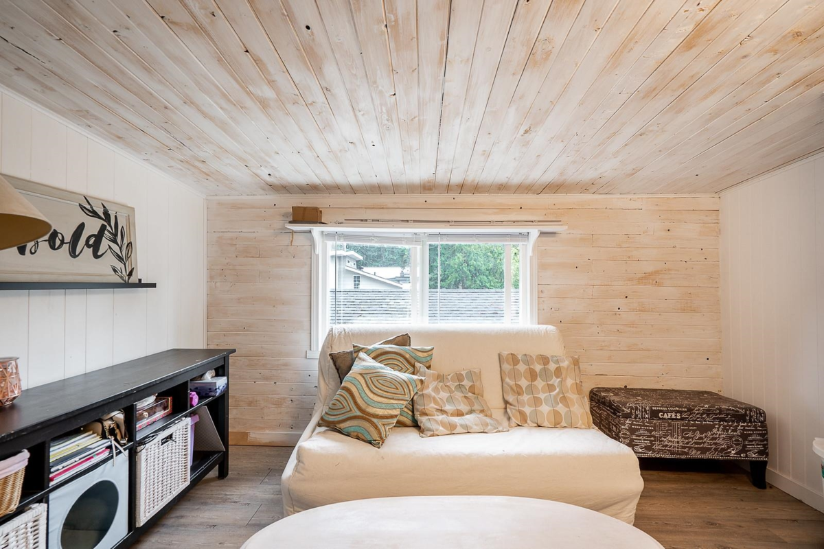 Staircase Photo of 338 Balsam Street, Cultus Lake, BC