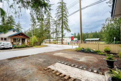 338 Balsam Street, Cultus Lake, BC, Cultus Lake — Single Family Residence for sale