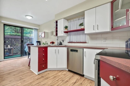 5766 Mayview Circle, Burnaby, BC, Burnaby — Townhouse for sale