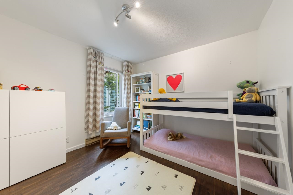 Basement Recreation Room Photo of 103 W 15th Avenue, Vancouver, BC