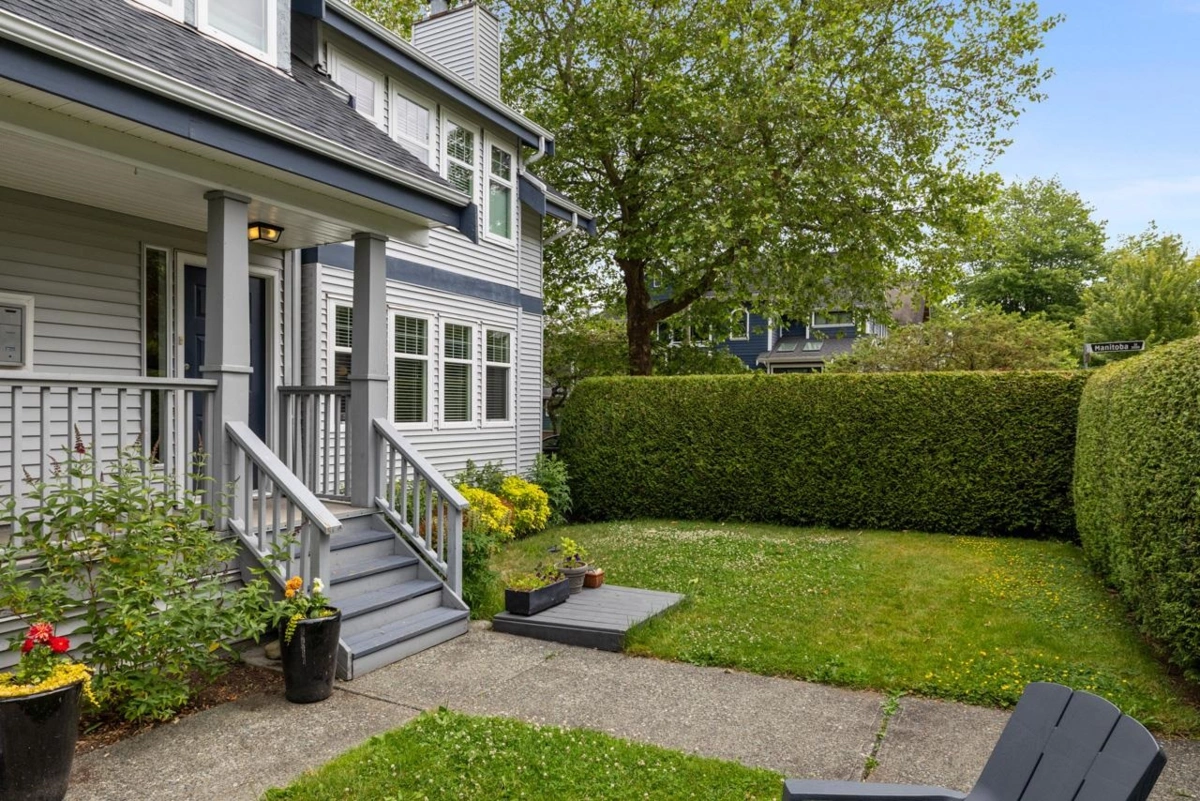 Garage Interior Photo of 103 W 15th Avenue, Vancouver, BC