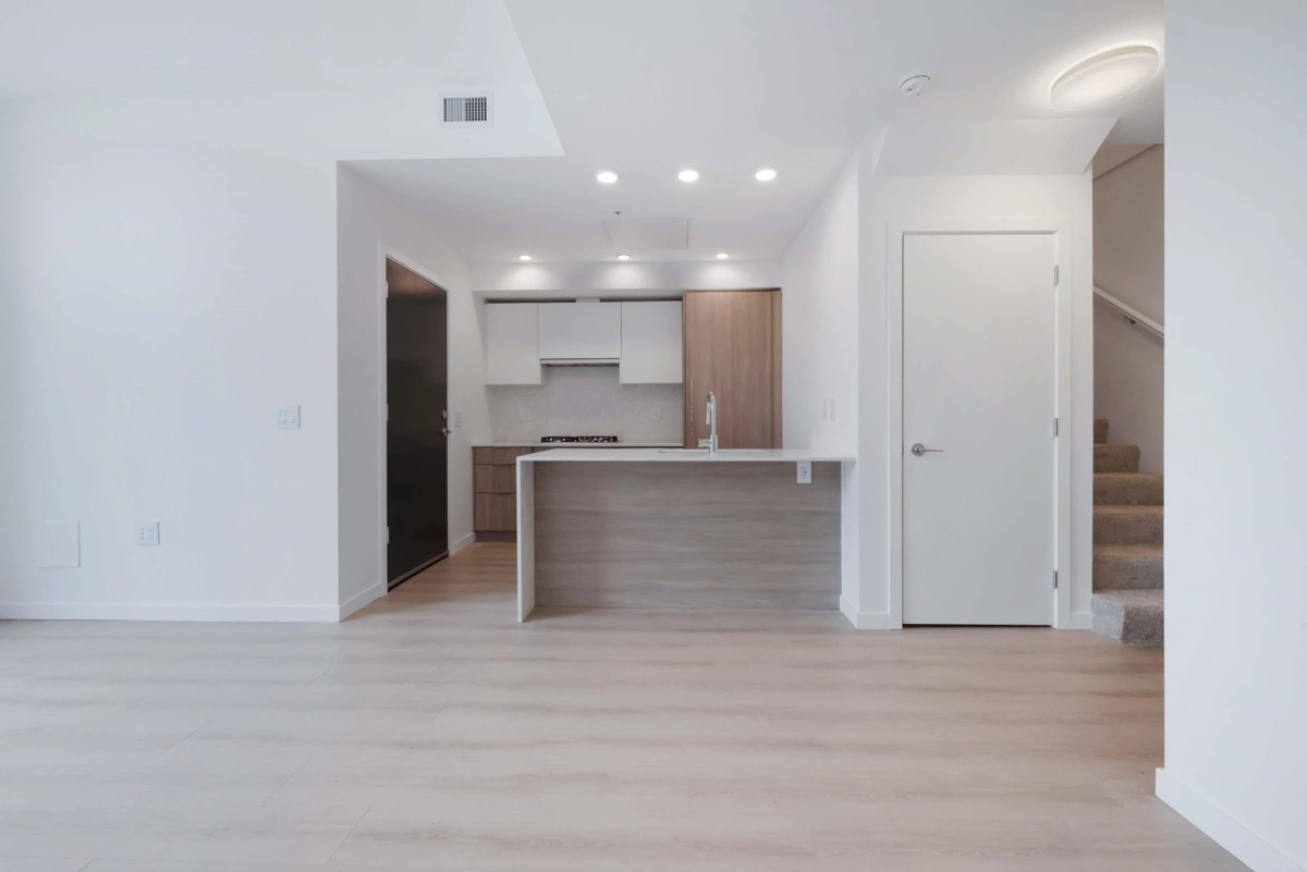 Primary Bathroom Photo of 104 10333 133 Street, Surrey, BC