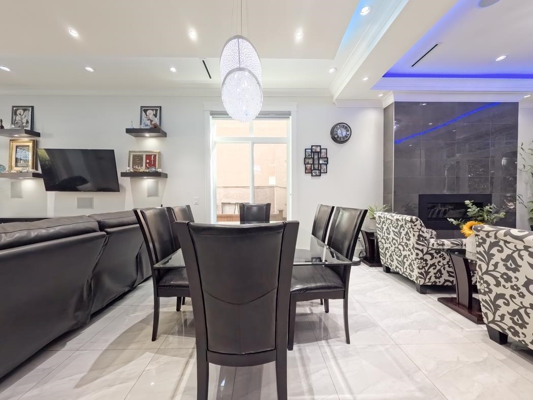 Family Room Photo of 1275 E 62nd Avenue, Vancouver, BC