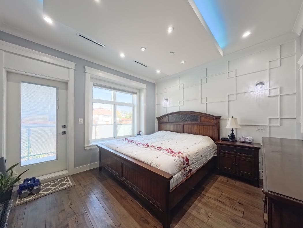 Garage Interior Photo of 1275 E 62nd Avenue, Vancouver, BC