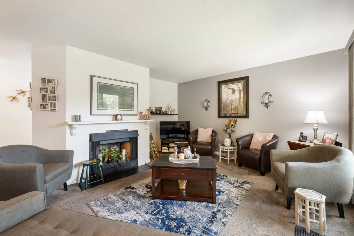 Pantry Photo of 1 14820 100 Avenue, Surrey, BC