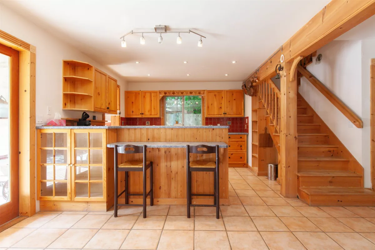 Breakfast Nook Photo of 567 Dinner Bay Road, Mayne Island, BC