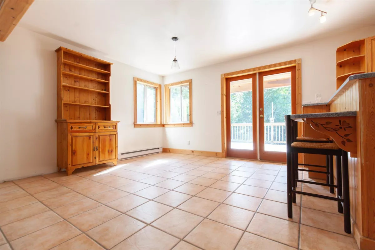 Dining Area Photo of 567 Dinner Bay Road, Mayne Island, BC