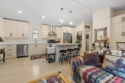Kitchen Island Photo of 73 53480 Bridal Falls Road, Rosedale, BC