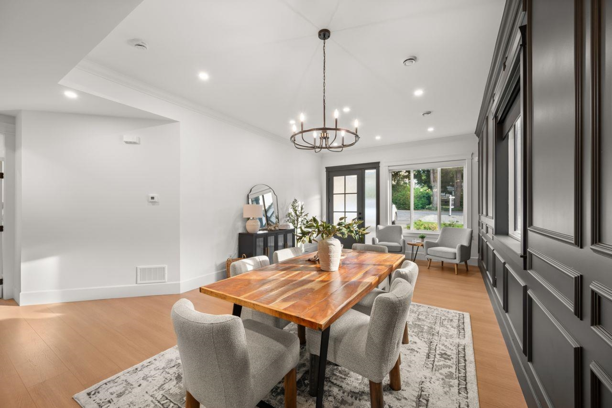 Family Room Photo of 23747 Old Yale Road, Langley, BC