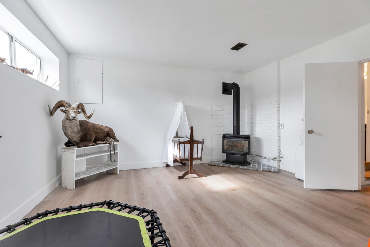 Front Yard Photo of 45741 Berkeley Avenue, Chilliwack, BC