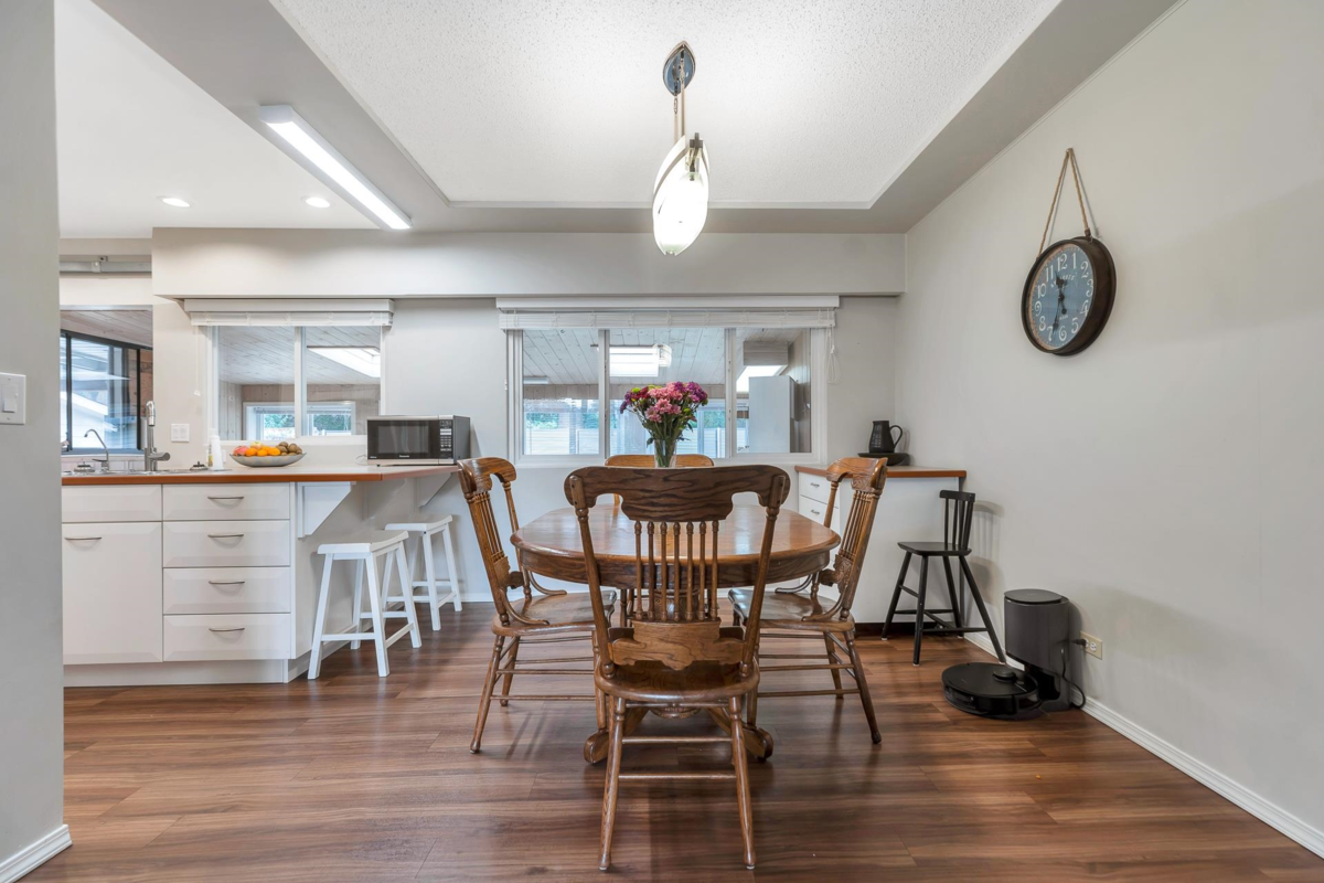 Primary Bathroom Photo of 45741 Berkeley Avenue, Chilliwack, BC