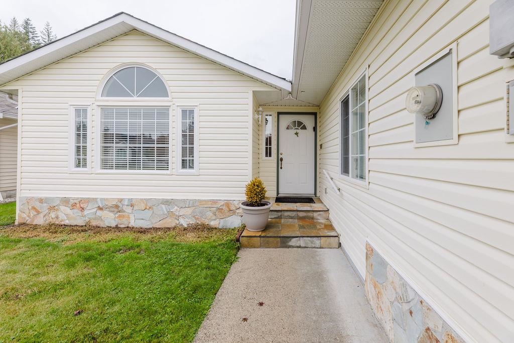 Exterior Rear Photo of 26 535 Shaw Road, Gibsons, BC