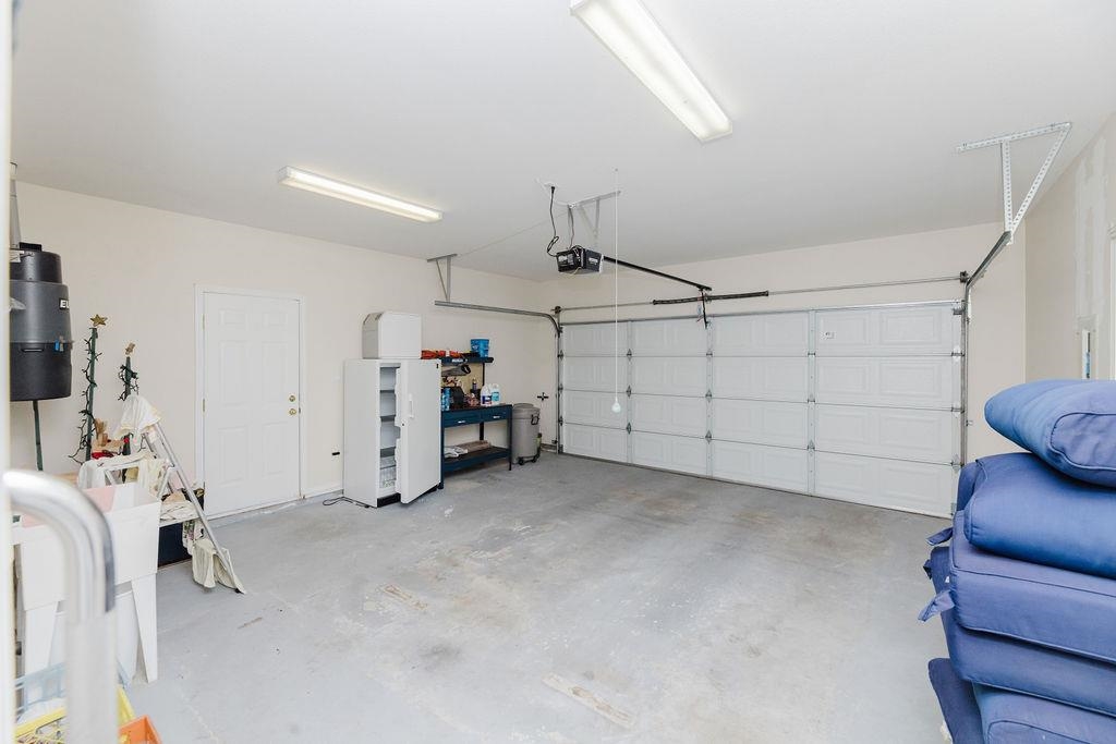 Hallway Photo of 26 535 Shaw Road, Gibsons, BC