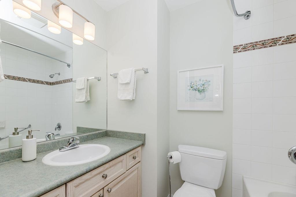 Mudroom Photo of 26 535 Shaw Road, Gibsons, BC