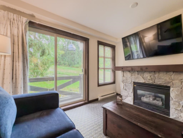 146 4899 Painted Cliff Road, Whistler, BC, Whistler — Apartment/Condo for sale