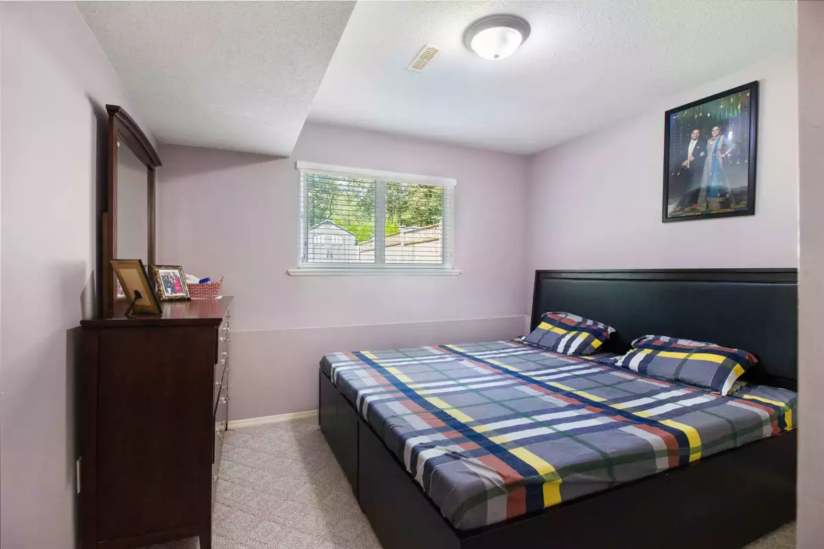 Hallway Photo of 33577 12 Avenue, Mission, BC