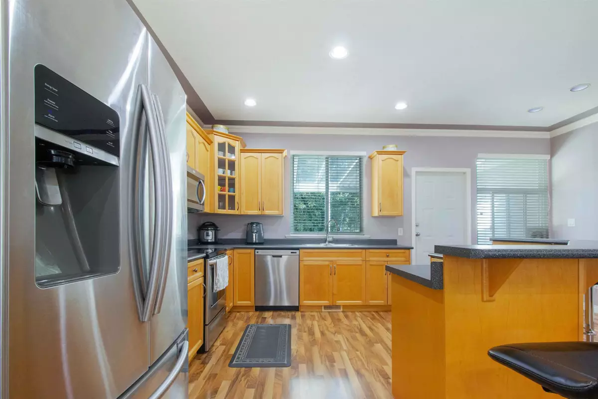 Primary Bedroom Photo of 33577 12 Avenue, Mission, BC